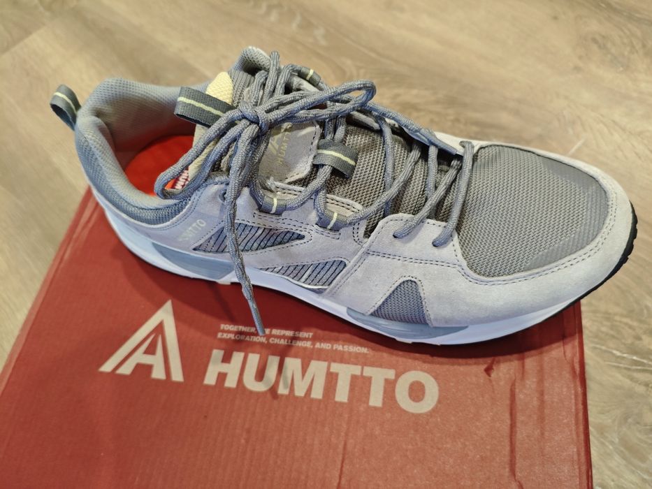 Кроссовки новые  Humto .