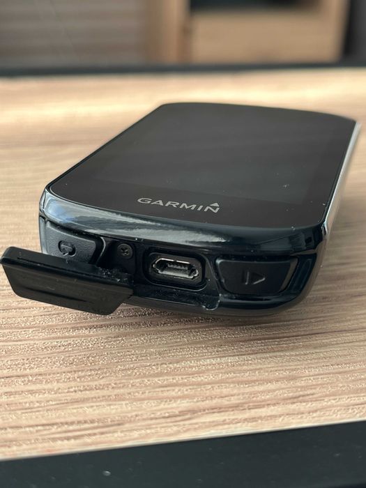 Велокомпютър Garmin Edge 830 – отлично състояние