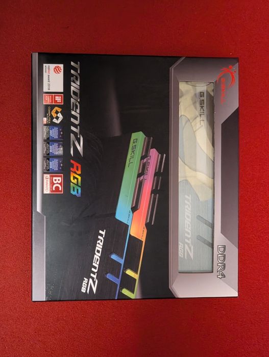 32GB (2x16GB) DDR4 RAM памет: G.Skill Trident Z RGB, DDR4-3200 CL16