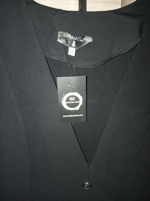 Vând rochie sacou Natașa M noua ,ghete 36 ,150 ron