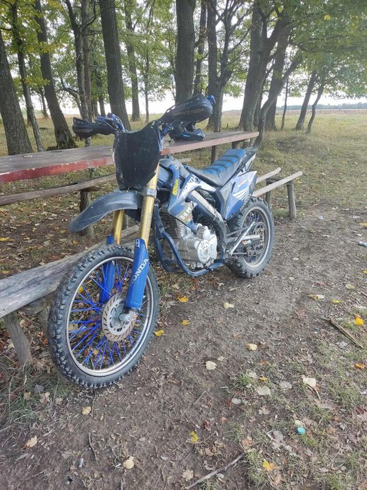 Cross motor 4T 200