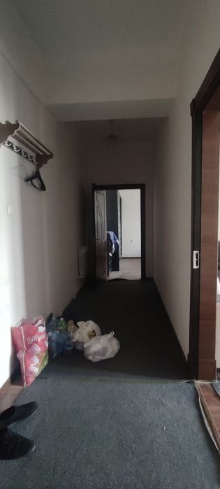 Арендага Азия мехмонхонаси йонида квартира