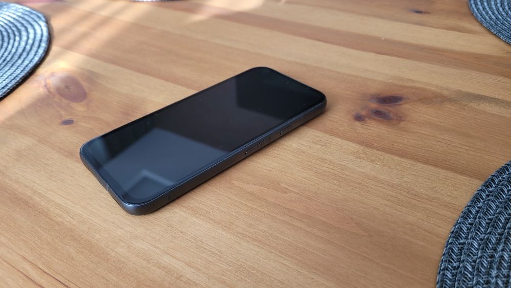 Мобилен телефон Google pixel 8a