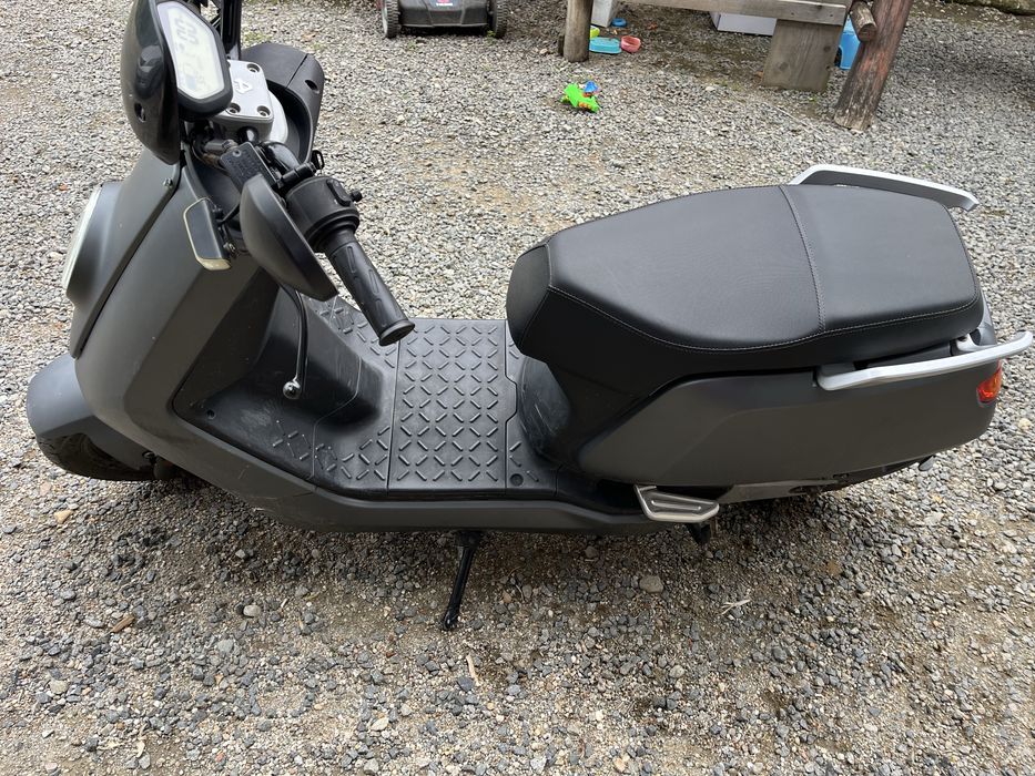 Scuter eleftric niu n1 sport