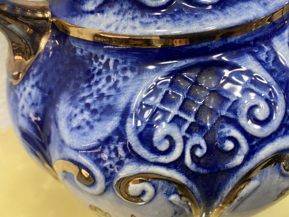 Италианска барокова ваза от порцелан