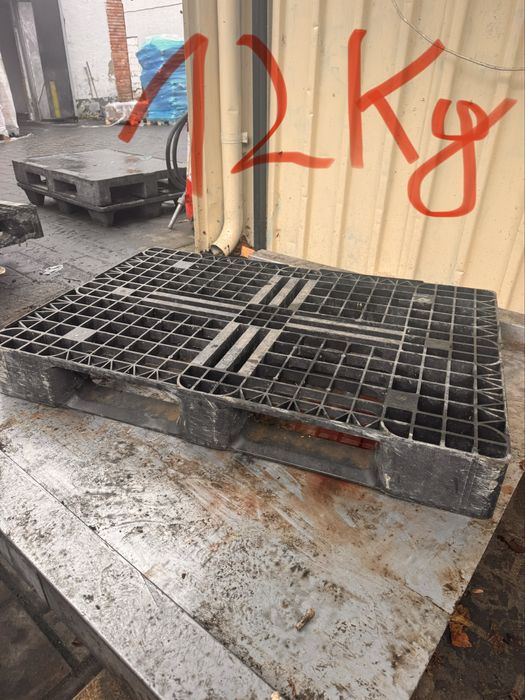 Paleți plastic diferite modele