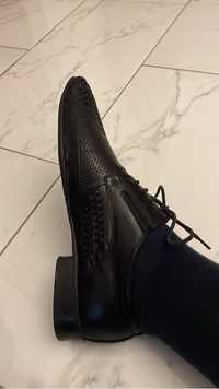 Pantofi eleganti