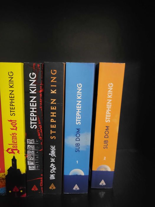 Vand carti Stephen King 18 buc. NOI ! traduse in limba ROMANA