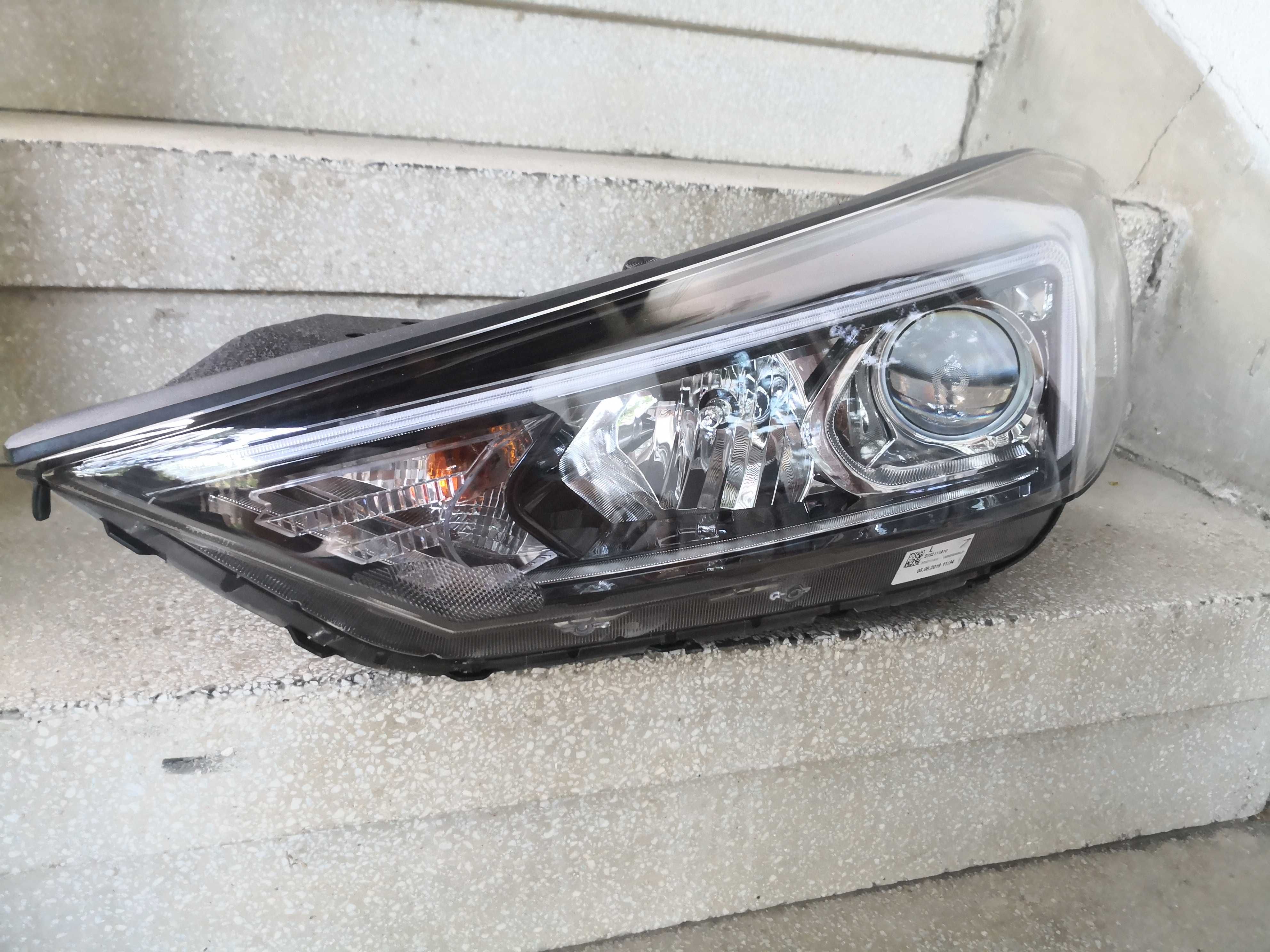Фар Hyundai Tucson LED ляв/Фар Хюндай Туксон Оригинален