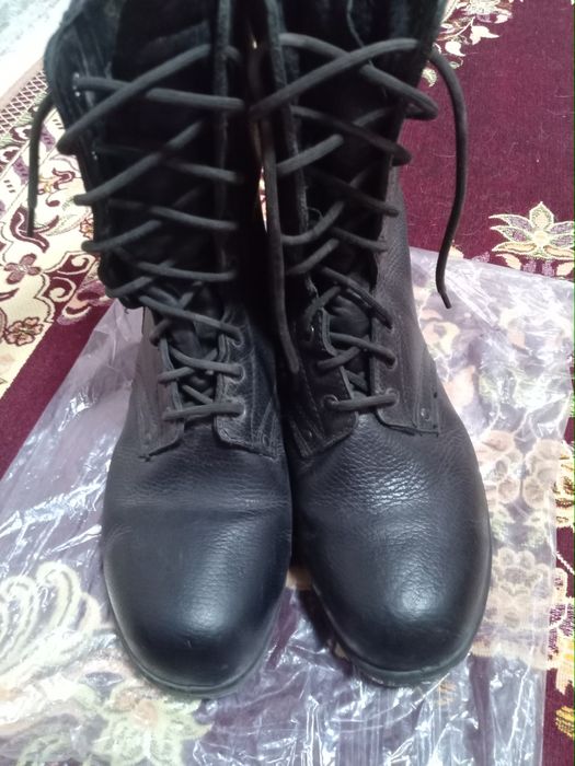 Продаётся зимние обувь