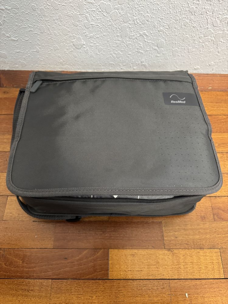 Продавам апарат за сънна апнея ResMed AirSense 10 AutoSet + аксесоари