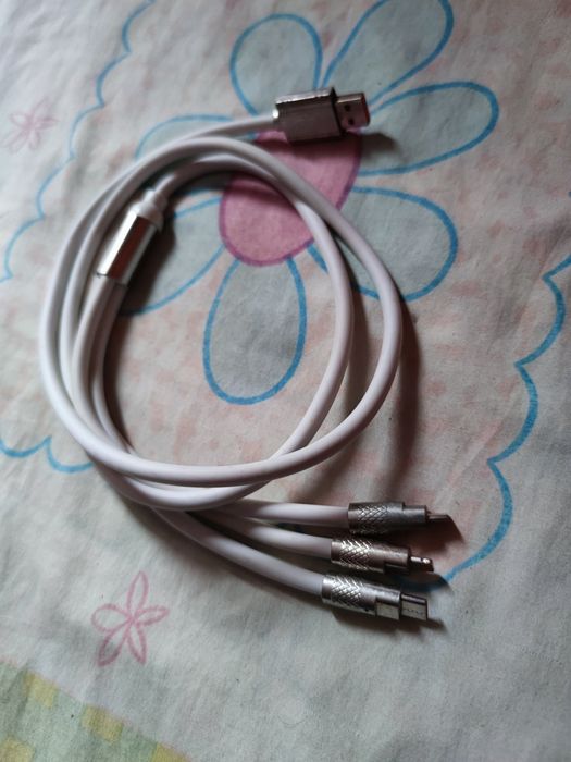 Cablu de încărcare 3 în 1