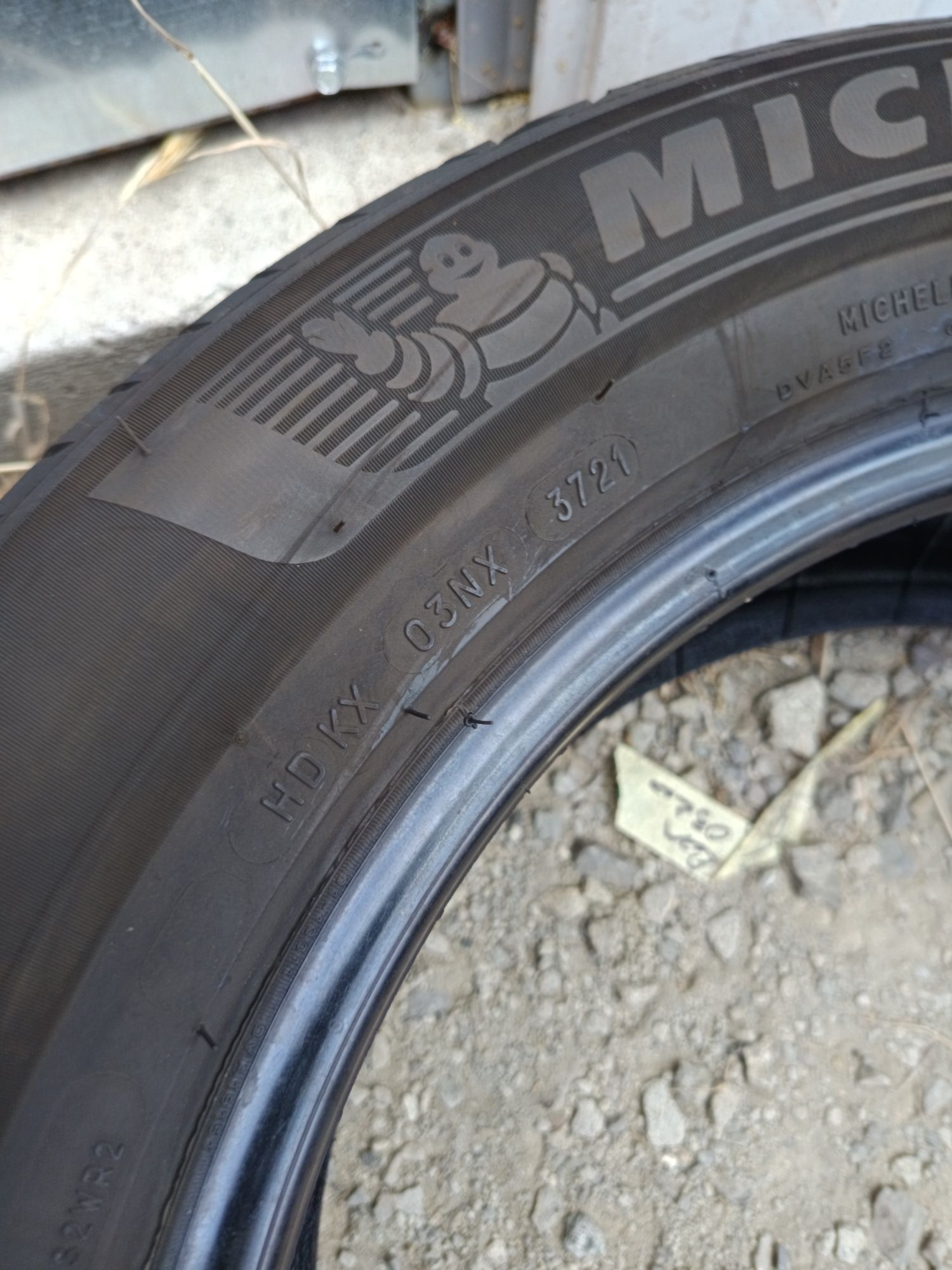 215 60 R 17 MICHELIN Дот 3721
