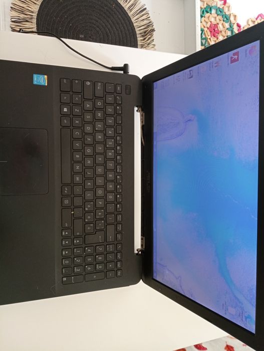 Schimb/Vand Laptop ASUS X554LAB (i3, 8GB, SSD) cu PC Desktop