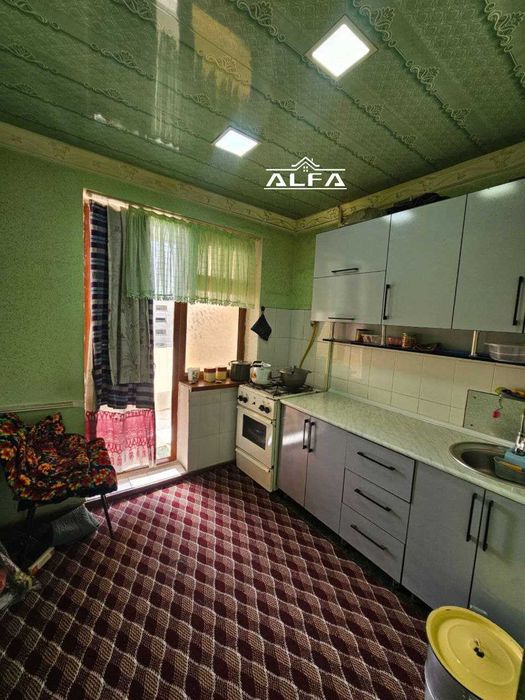 Buxoroda kvartira xonadon uy sotiladi 5 xonali 100m² 5-qavat.