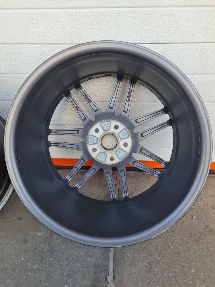 Оригинални джанти за АУДИ AUDI VW SEAT SKODA R19 5x112 ET52 9J