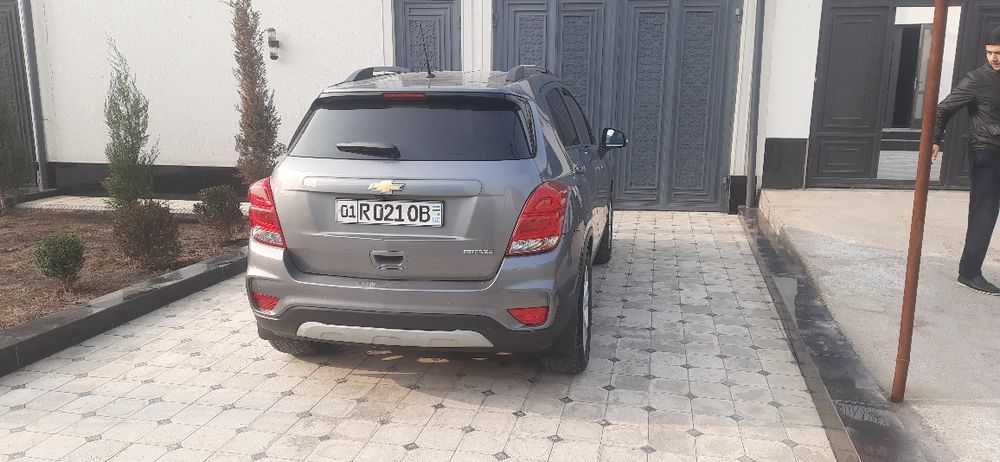 Tracker 1 primer srochna