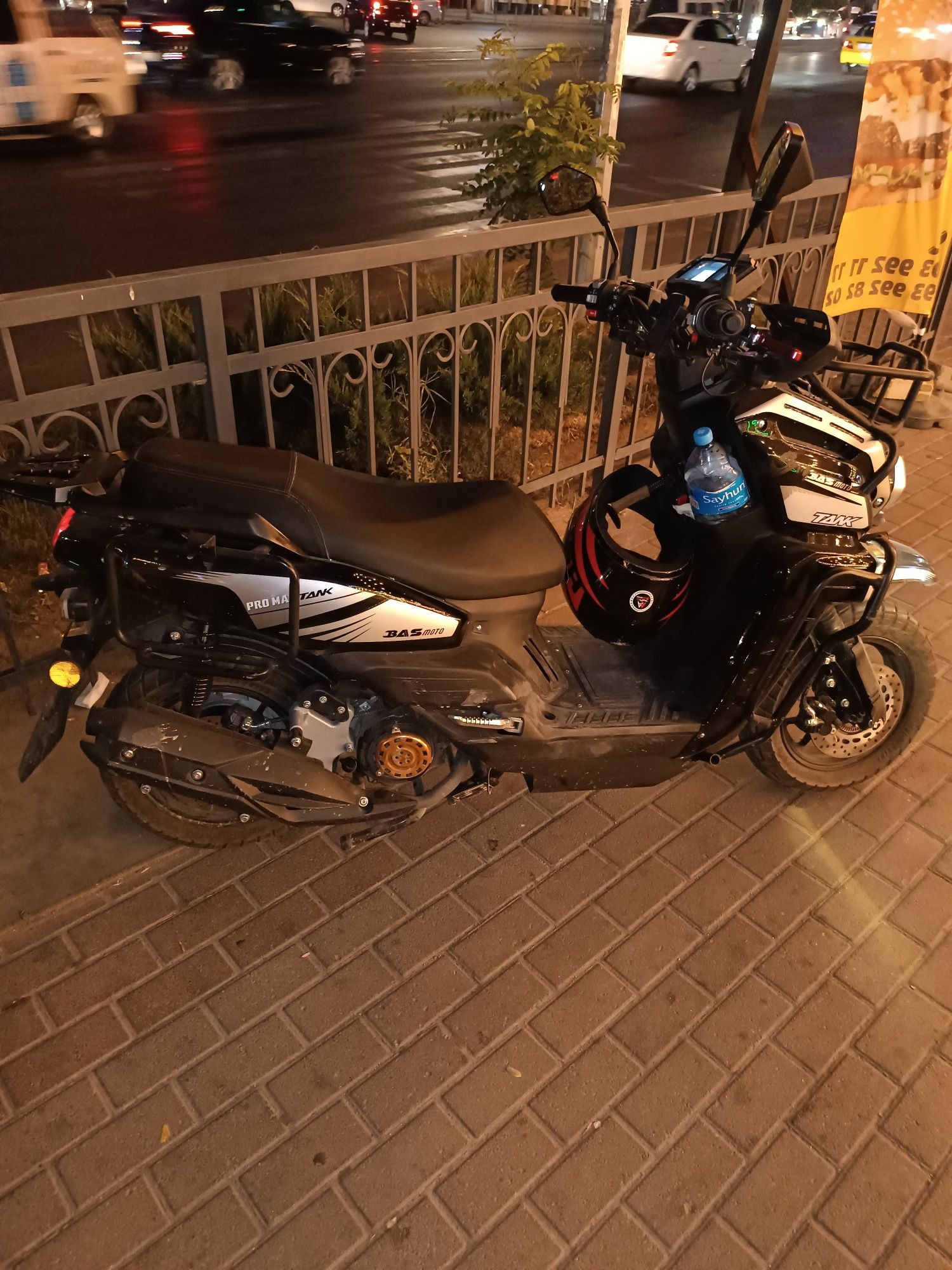 Skuter TANK pro max