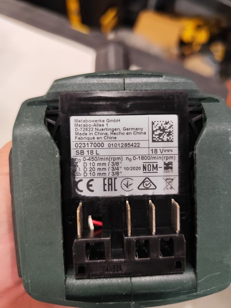 Акумулаторен удърен винтоверт Метабо Metabo SB 18 L + 2Ah