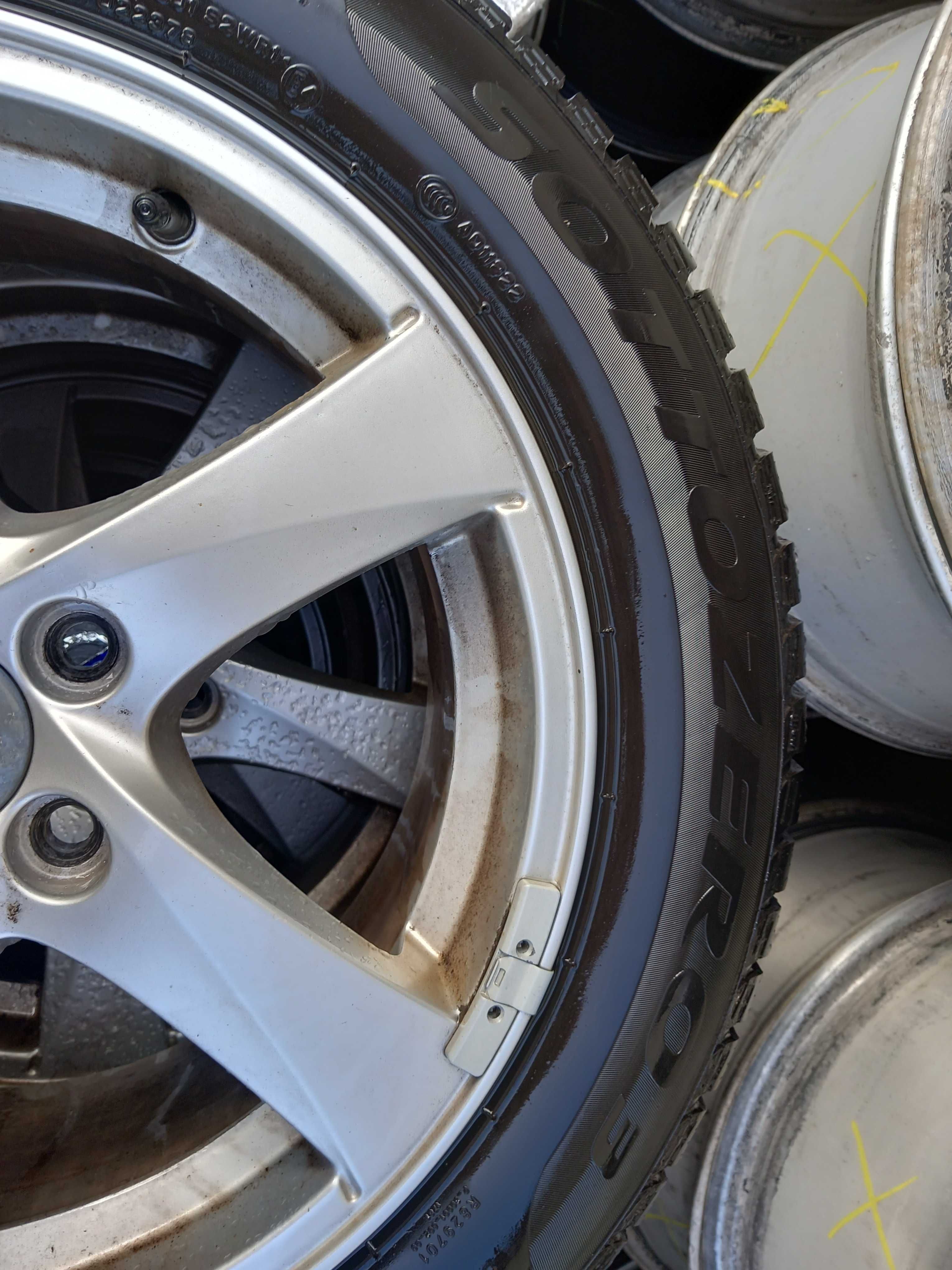 Set 4 Anvelope Iarna Pirelli SottoZero 3 215 55 R16 ci78
