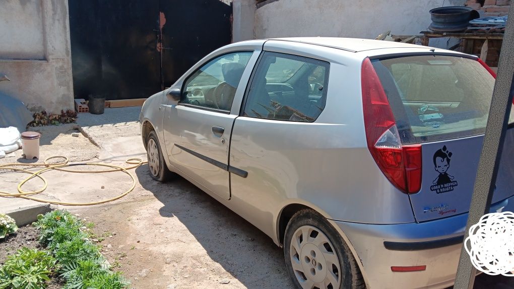 Fiat Punto 2000 година бензин