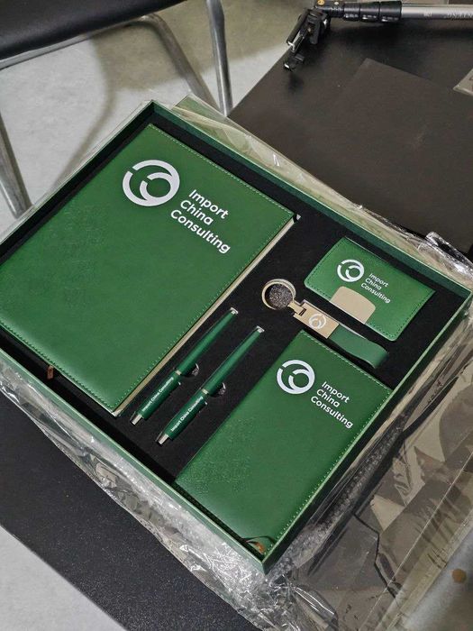 Корпоративные подарки с логотипом – бизнес-наборы на заказ