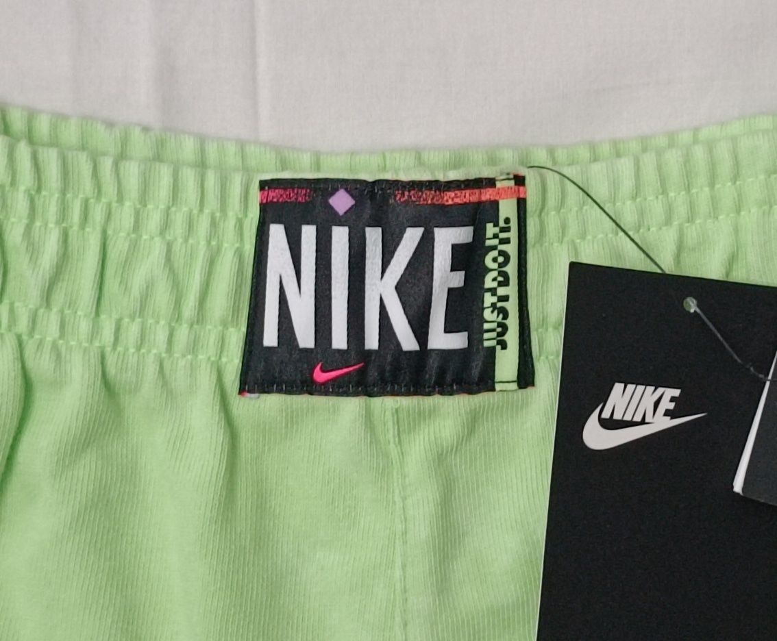 Nike NSW Wash Shorts оригинални гащета M, L Найк шорти