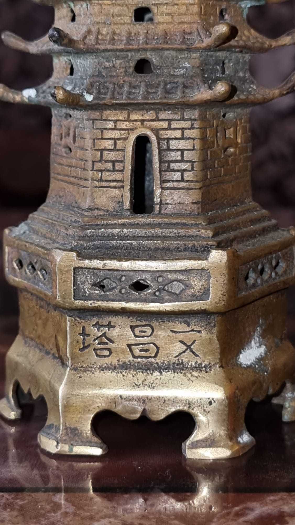 Бронзова пагода, стара, ръчна изработка, 19 см.,