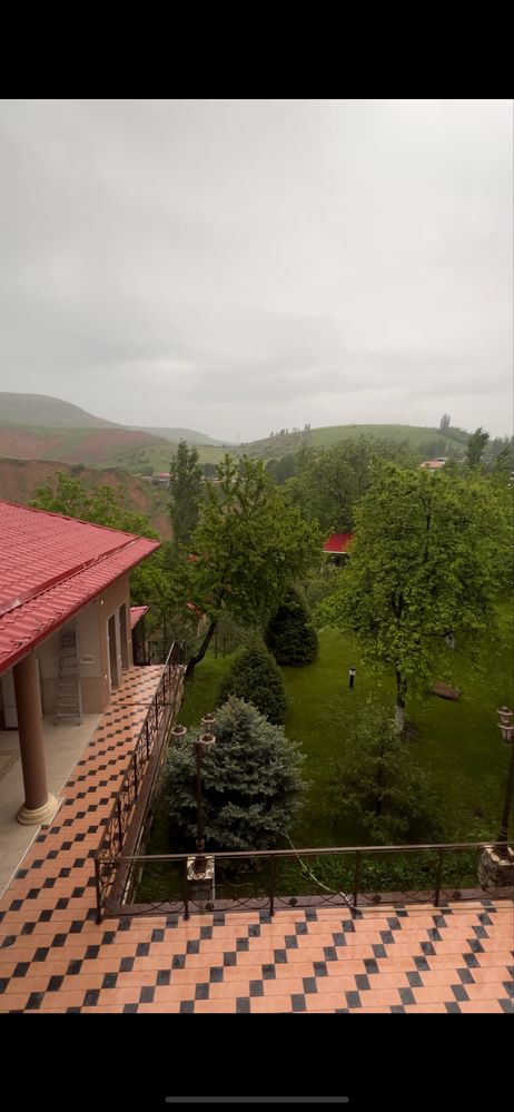 dacha sotiladi 30 sotixli o’zimizni joy to’liq malumot tel orqali