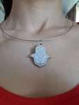 Lantisor cu pandantiv decorat personalizat hamsa