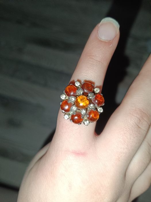 Продам кольцо серебро