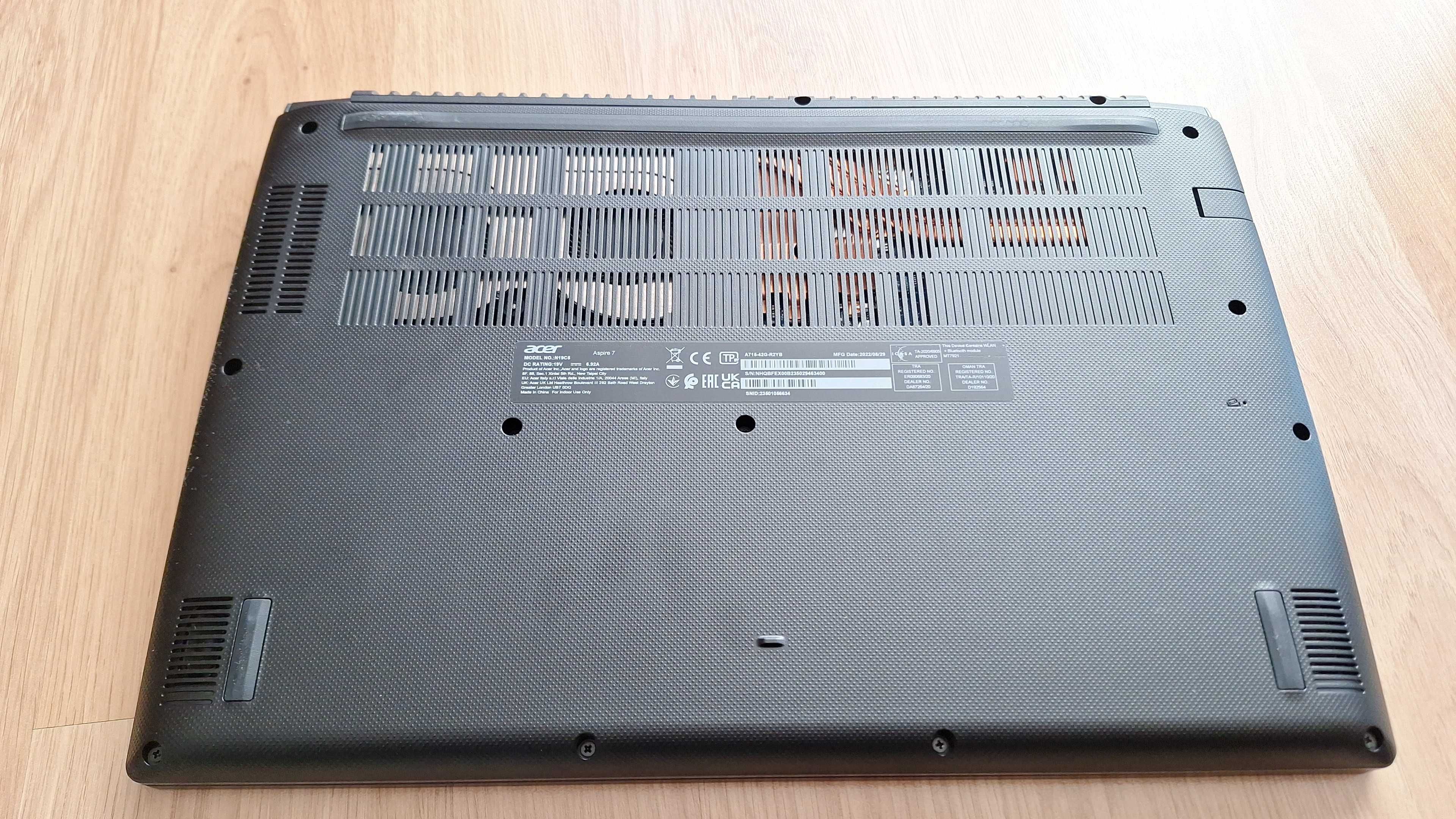 Laptop gaming Acer Aspire 7 A715 42G