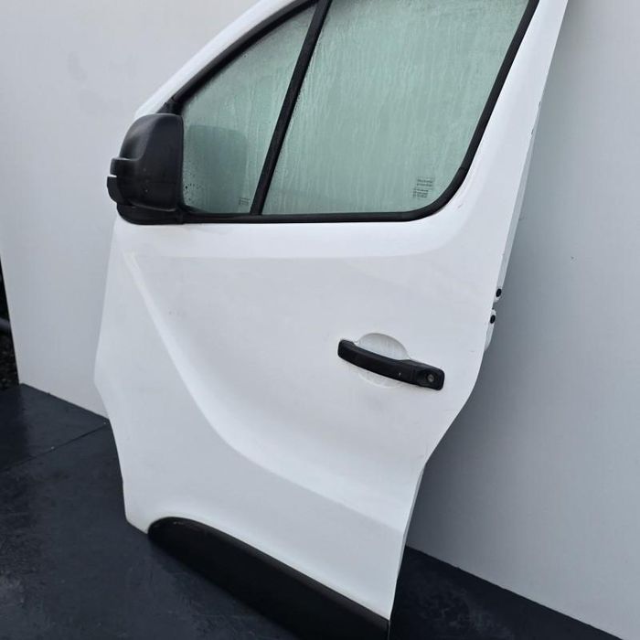 Portiera usa stanga fata dezechipata Renault Trafic 3