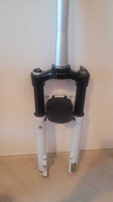 Furca SR Suntour Raidon 32 Air, Boost, 100mm, Remote Lockout, 27.5"