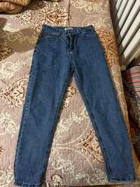 Продам джинсы отличного качества новое с размером не угадали пишите зв