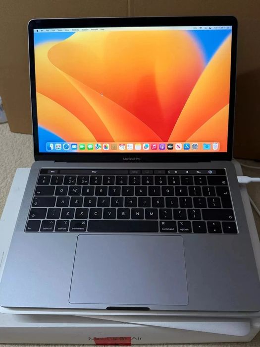 Macbook Pro 2019 13inch