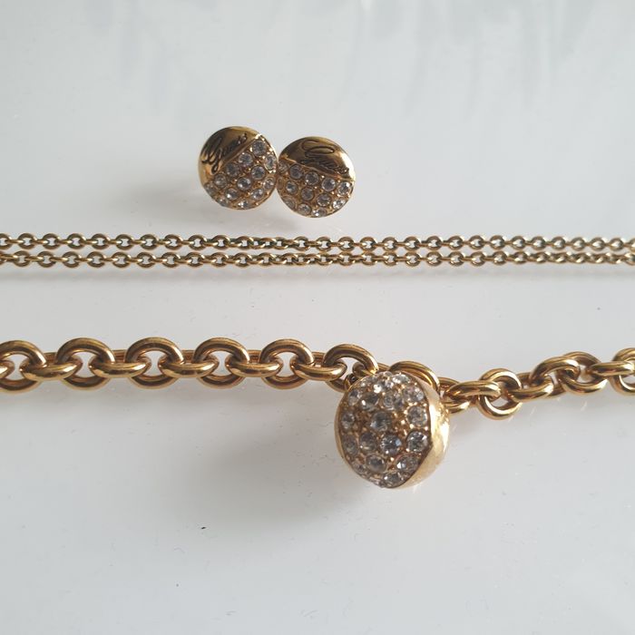 Комплект от три части Guess