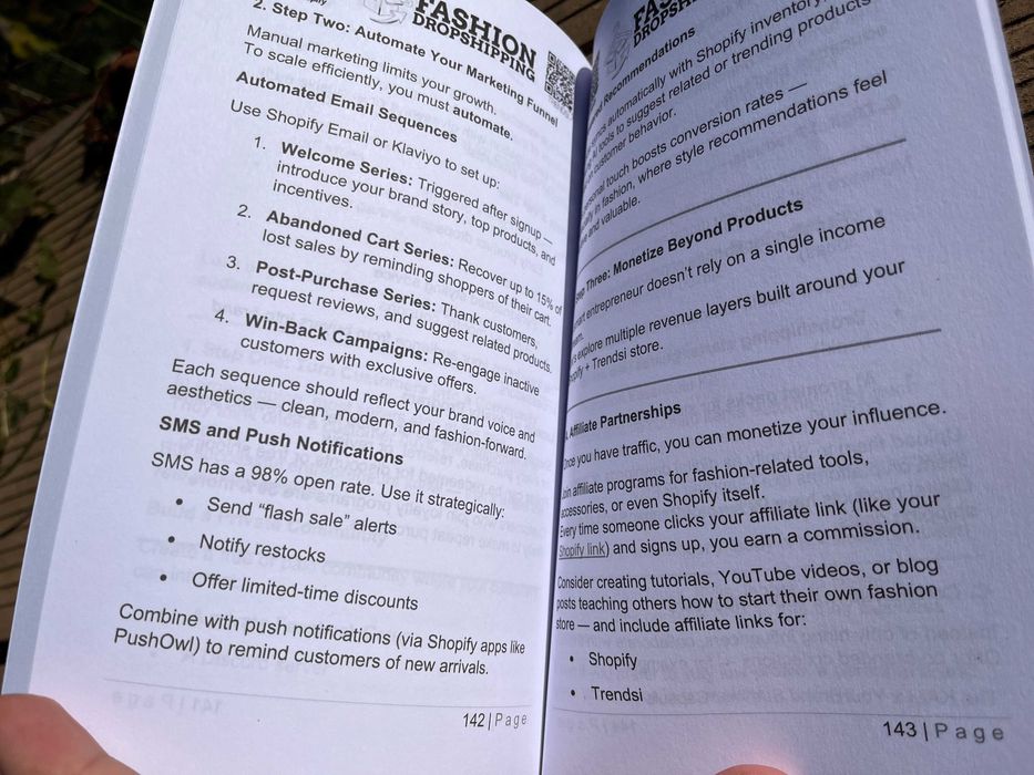 Книга за дропшипинг на дрехи и мода със Shopify (Английски език)