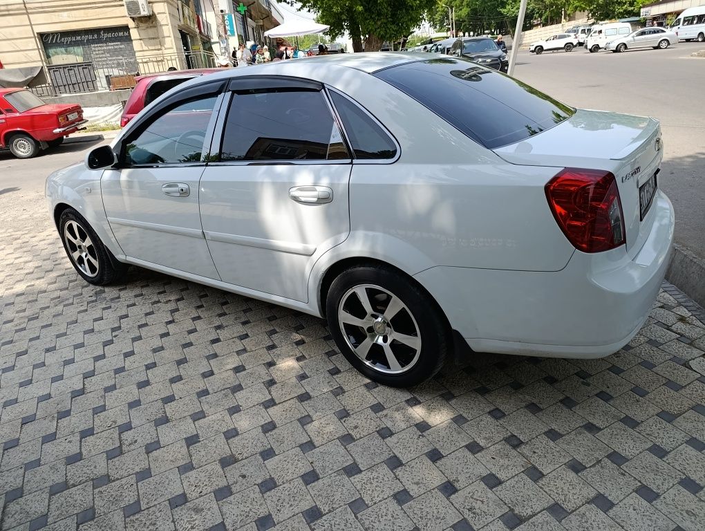 Lacetti 1,8 avtomat 1,6