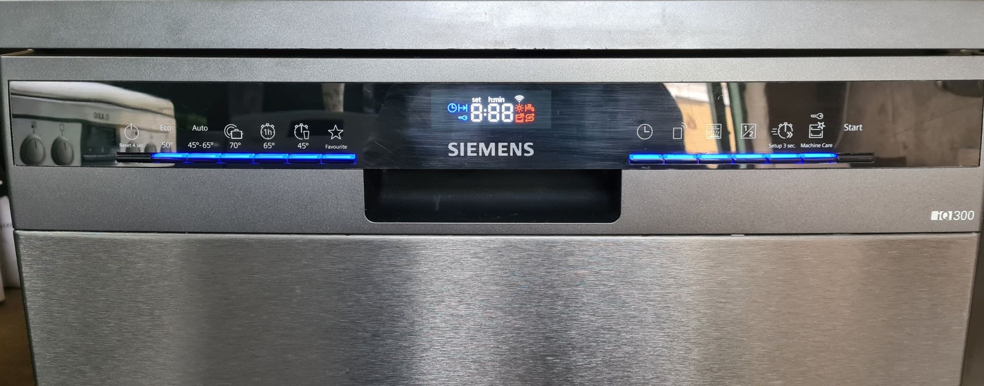 Свободностояща съдомиялна "Siemens" SN23EC14CE iQ300 Black Inox 60cm.
