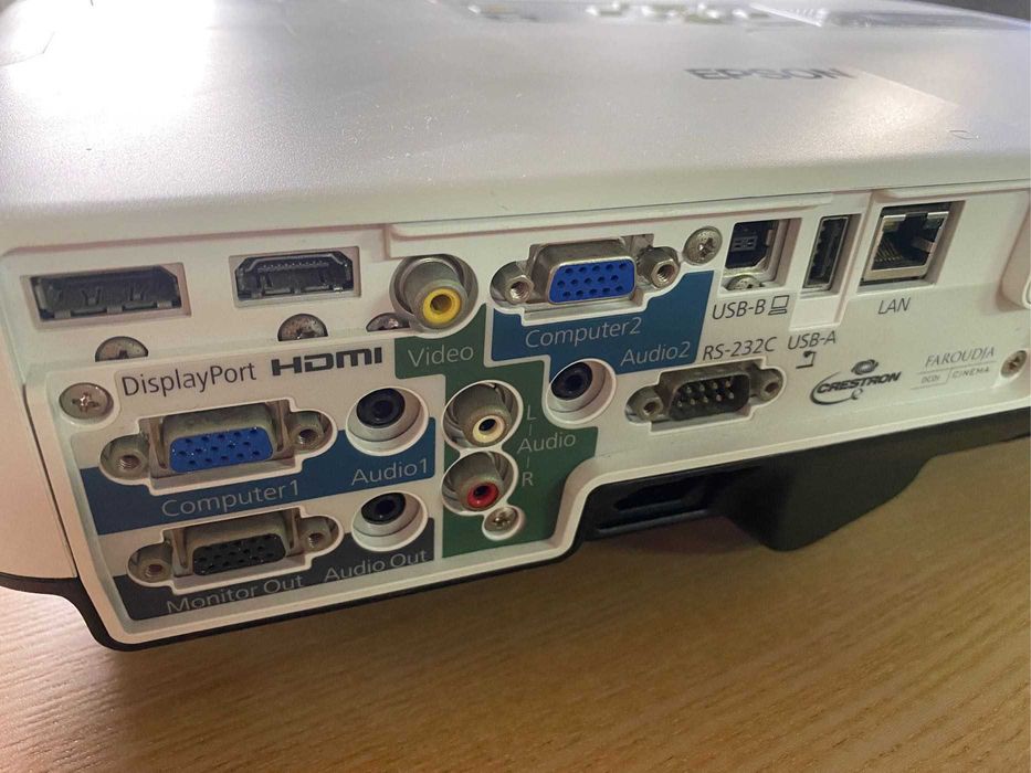 Videoproiector profesional Epson EB-1940W, 4200 lumeni, 3000:1