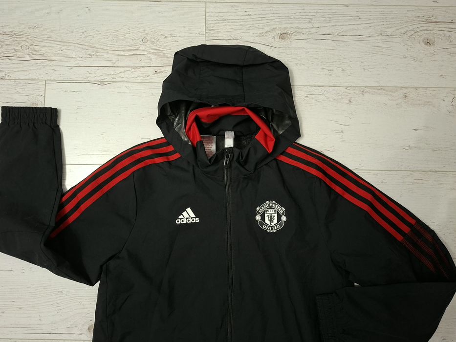 Adidas Man.United-Ориг.Детско яке Ново!!!