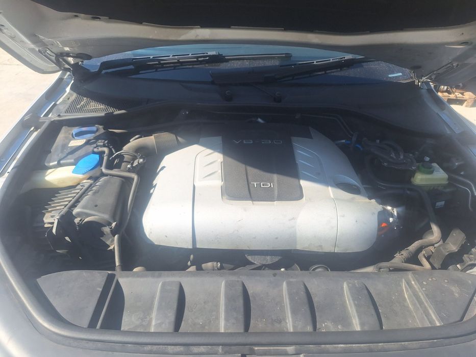 Audi Q7 3.0.TDI ,BUG Motor 233 к.с. , 20 броя на части