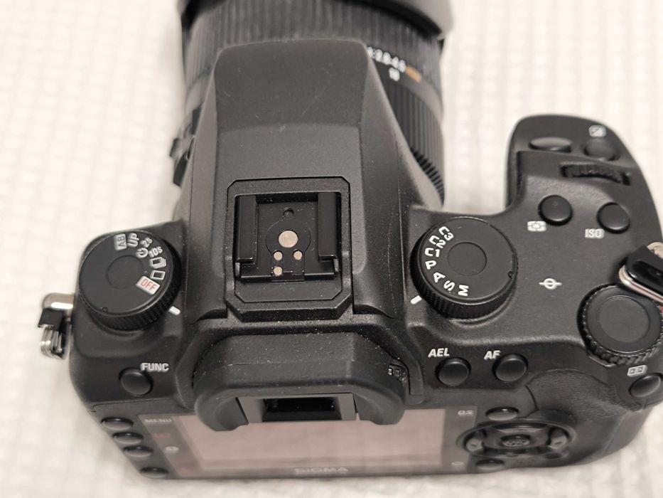 Професионален комплект за фотография SIGMA SD1 + SD9