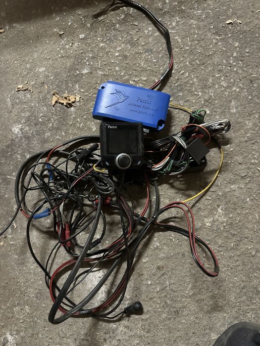 Parrot handsfree kit пълен комплект парот