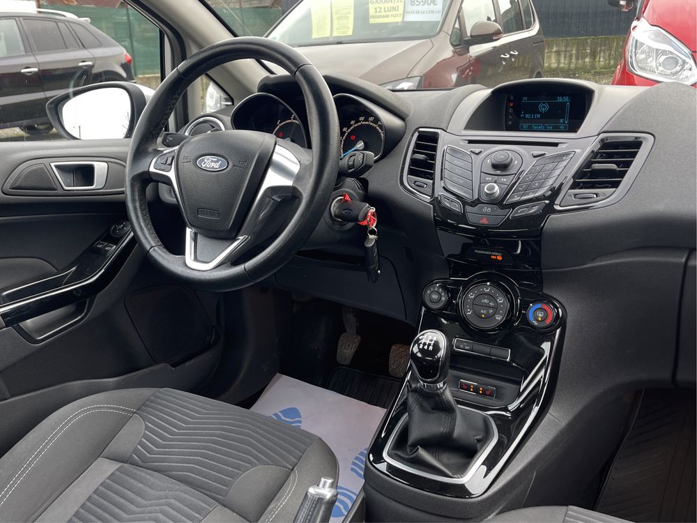 Ford Fiesta 2015 / Garanție 12 Luni / Cash sau Rate / Parc Auto