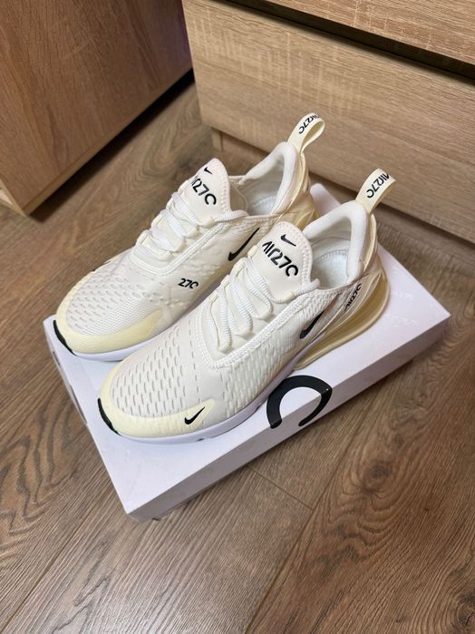 Дамски маратонки Air Max 270, номер 40