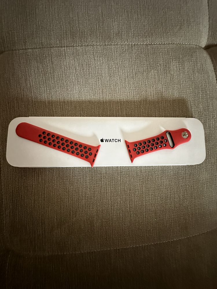 Apple iWatch seria 6 44mm red