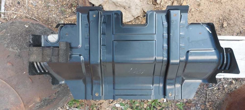 Защита картера оригинальная Nissan Patrol Y62 с 02.2010 по 01.2014