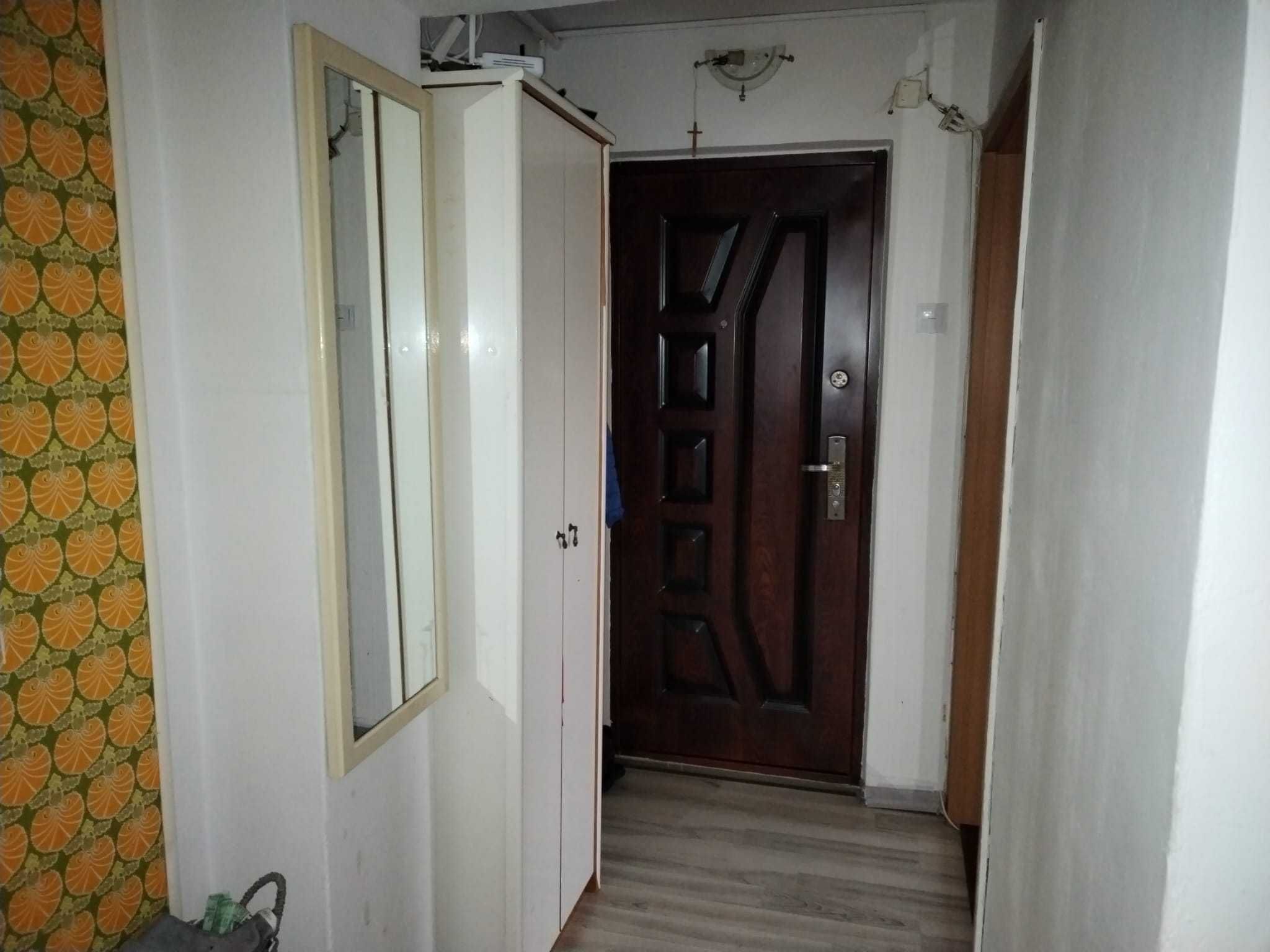 Apartament 3 camere Baragan mobilat